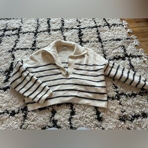 Quarter zip fuzzy striped Abercrombie finch sweater